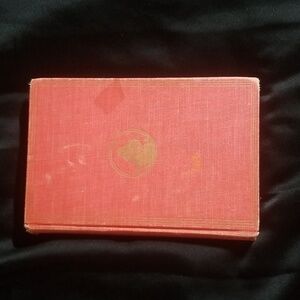 ALICE'S ADVENTURES IN WONDERLAND By Lewis Carroll